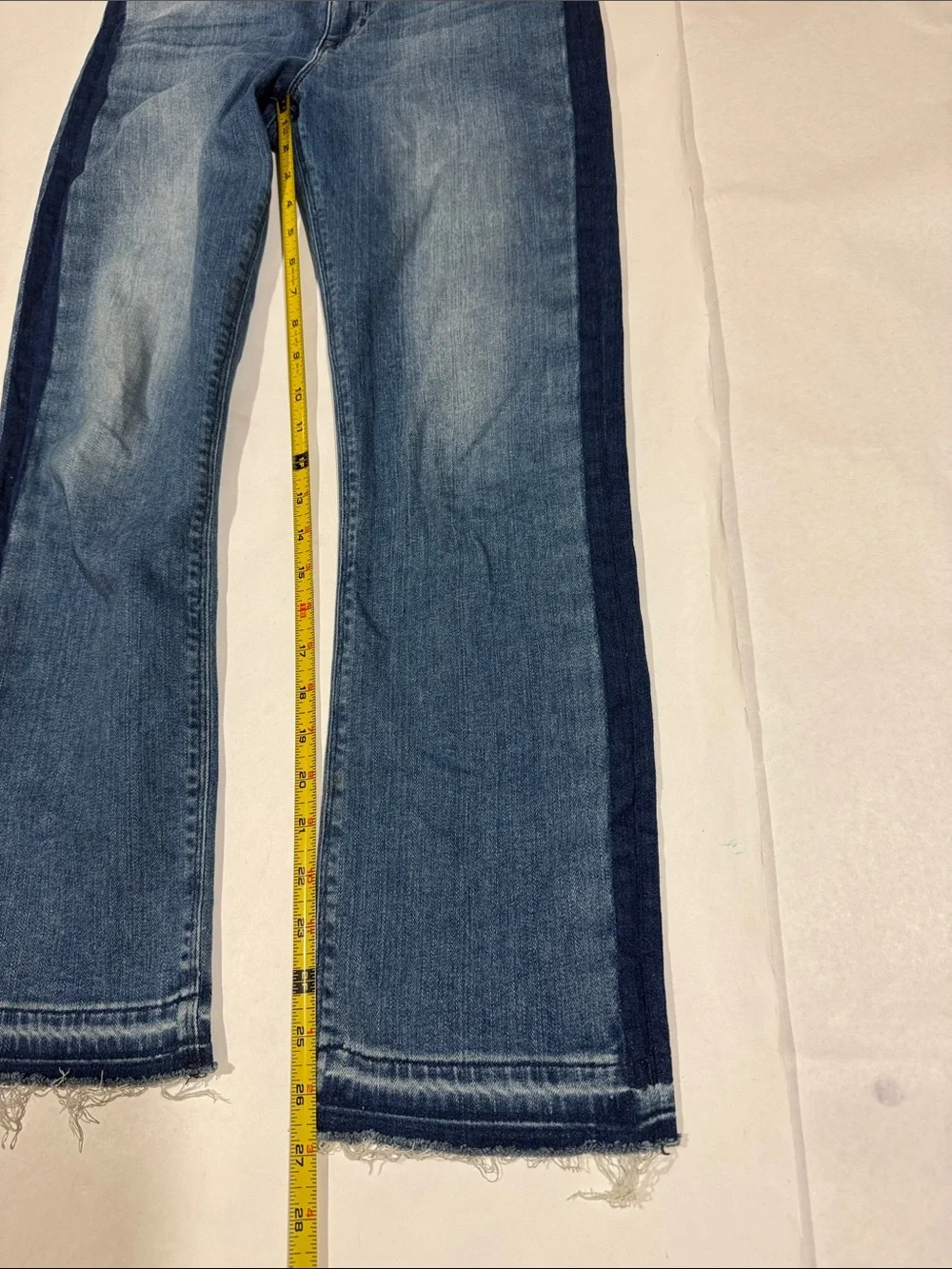 Hudson Jeans Tilda $215  Midrise Straight Leg Ankle Crop Side Seam Detail 28